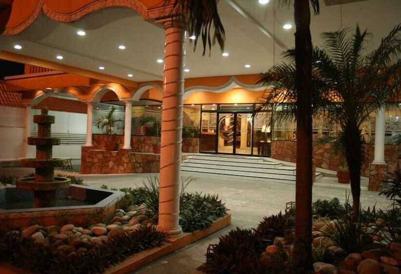 فندق Grand Royal Tampico