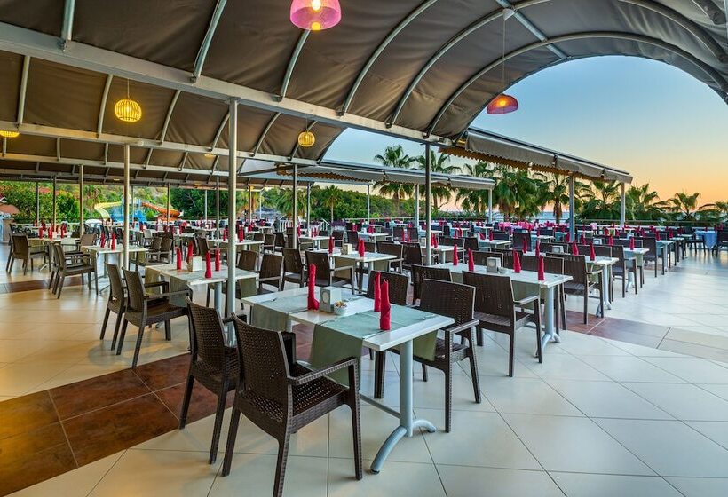 ホテル Justiniano Club Alanya