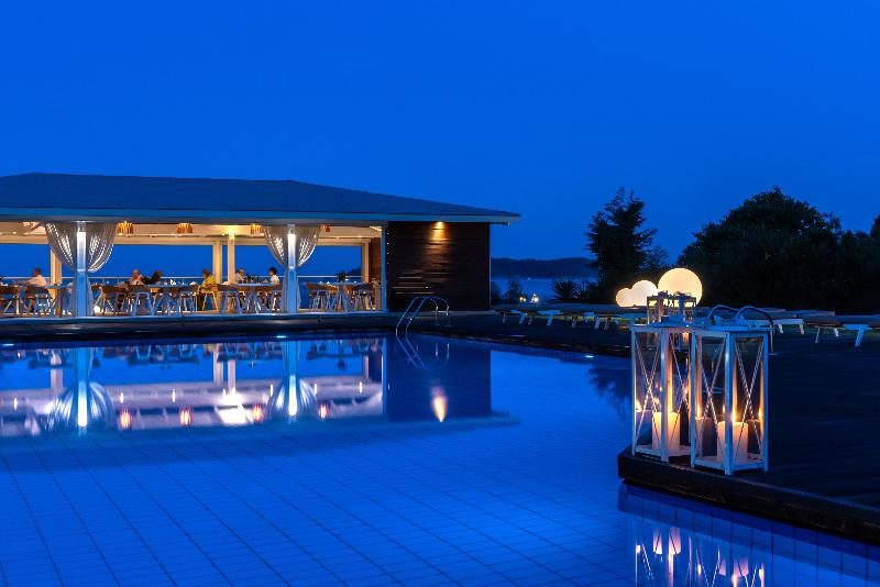 هتل Kassandra Bay Resort, Suites & Spa
