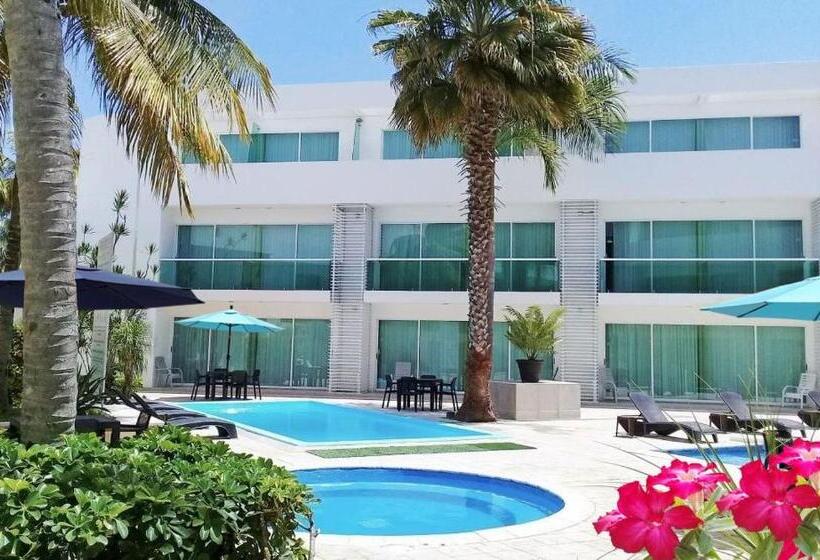 هتل Los Cocos Chetumal