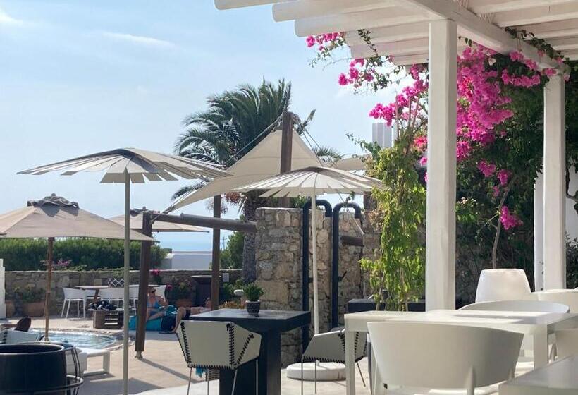 هتل Ostraco Suites