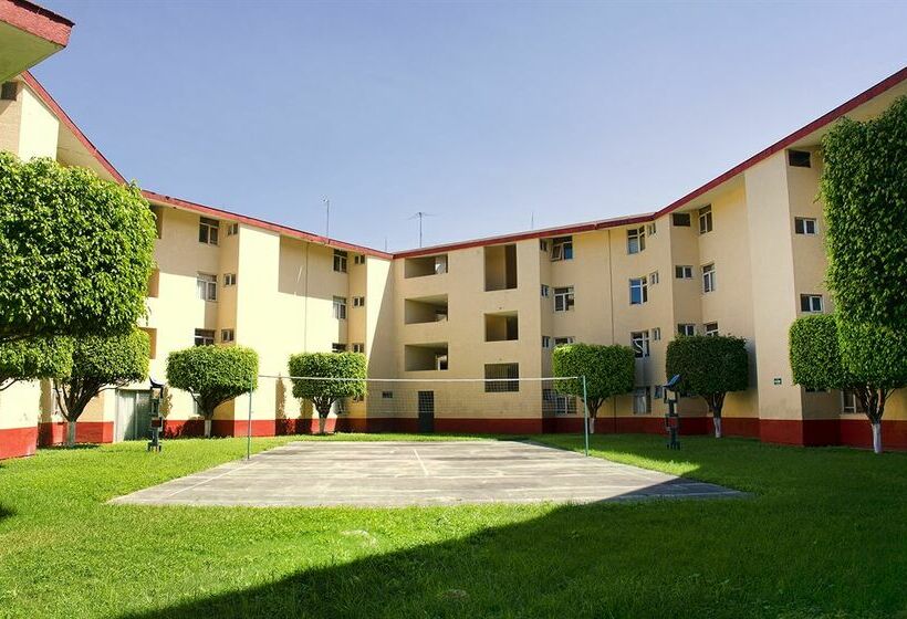 Отель Vista Junior Terminal Guadalajara