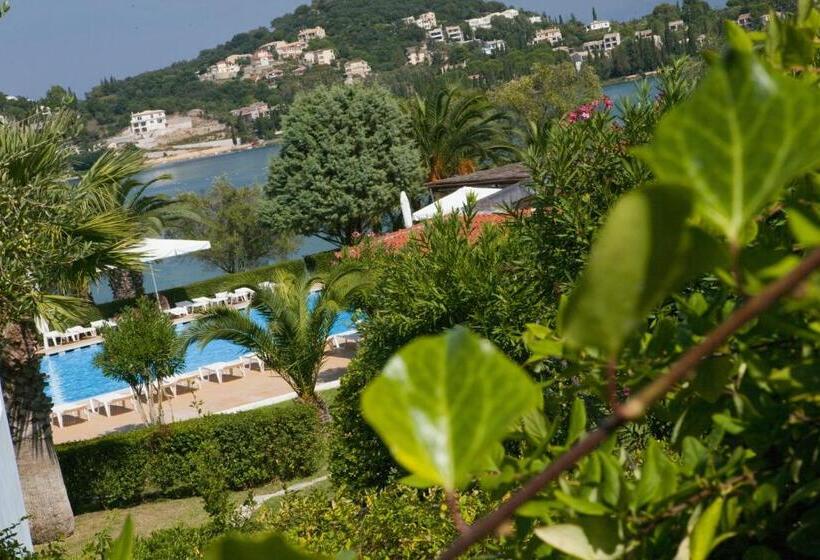 استراحتگاه Govino Bay