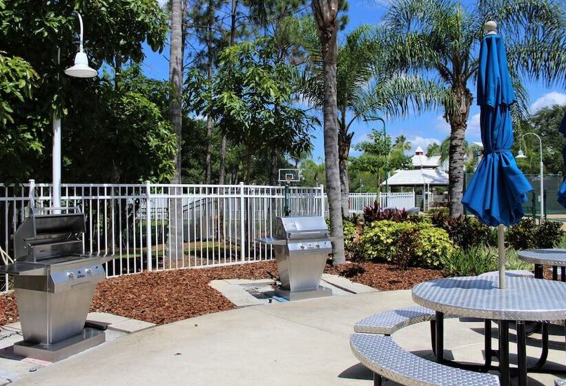 Курорт Hilton Vacation Club Cypress Pointe Orlando