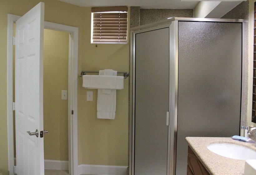 Курорт Hilton Vacation Club Cypress Pointe Orlando
