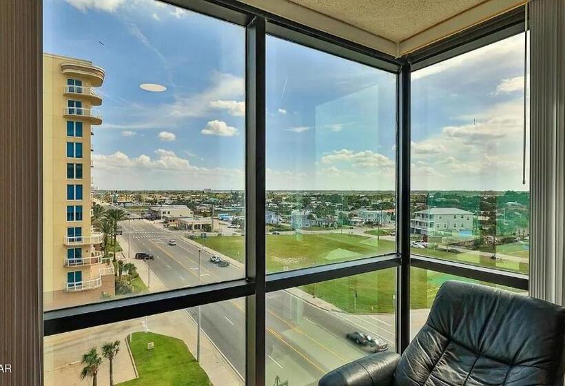 Beautiful Daytona Beach Oceanfront Condo