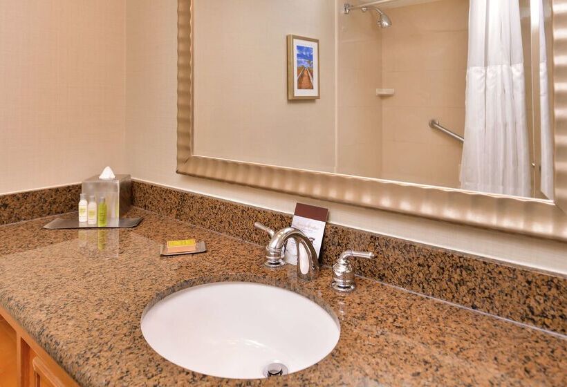 Doubletree By Hilton Hotel Tampa Airport  Westshore