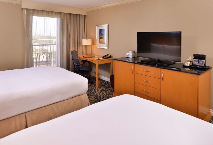 Doubletree By Hilton Hotel Tampa Airport  Westshore