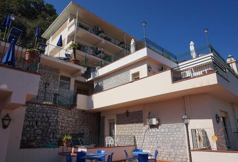 هتل Bay Palace Mazzarò