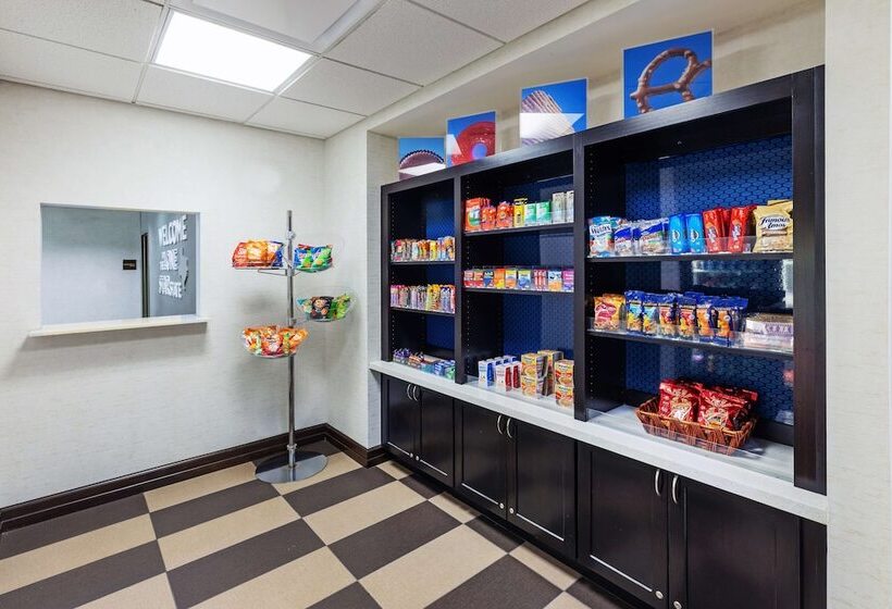 هتل Hampton Inn & Suites Houston Heights I 10