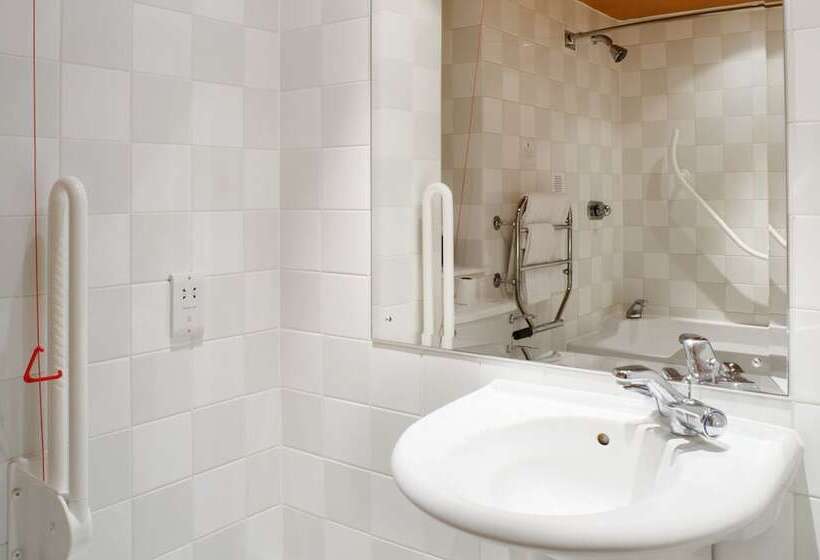 هتل Holiday Inn Colchester, An Ihg