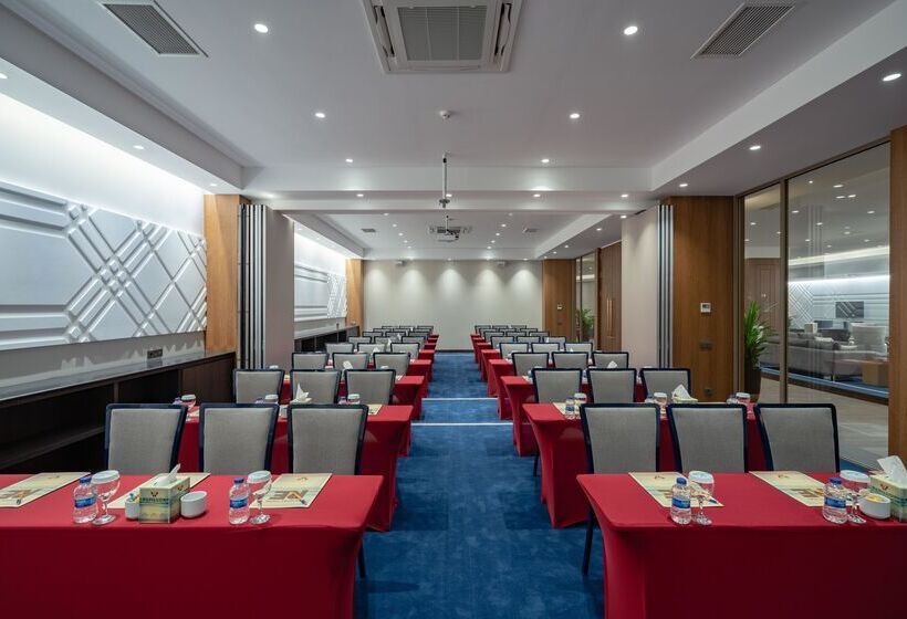 فندق Papillon Ayscha Resort & Spa