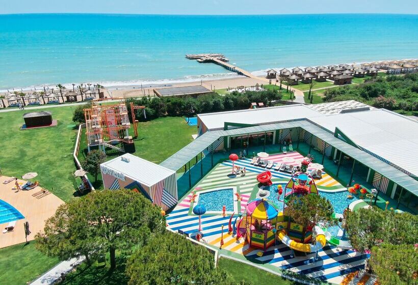 فندق Rixos Premium Belek, The Land of Legends Access