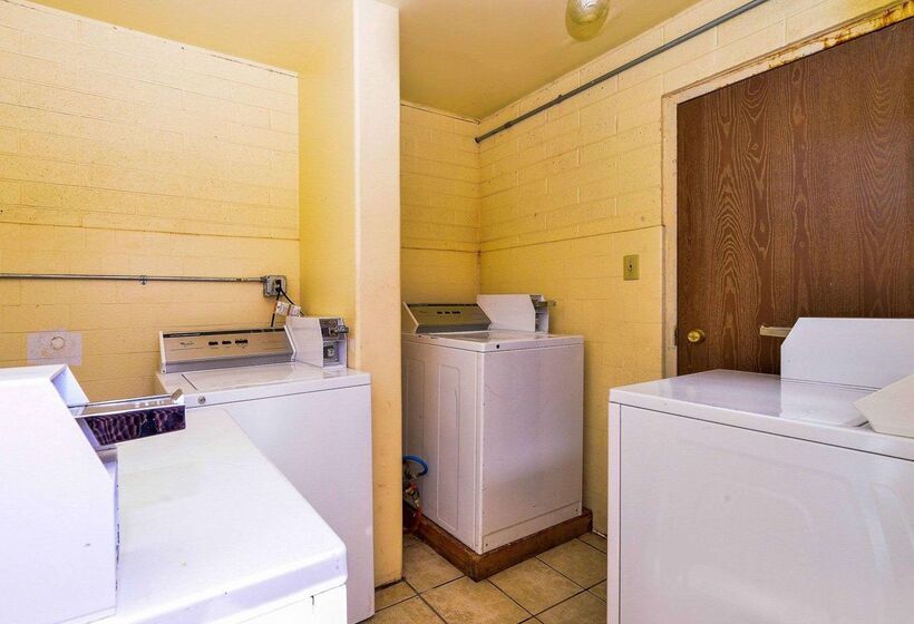 فندق Rodeway Inn At Lake Powell
