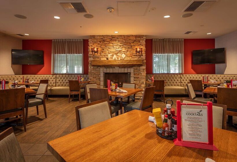 בית מלון כפרי Sonesta Anaheim Resort Area