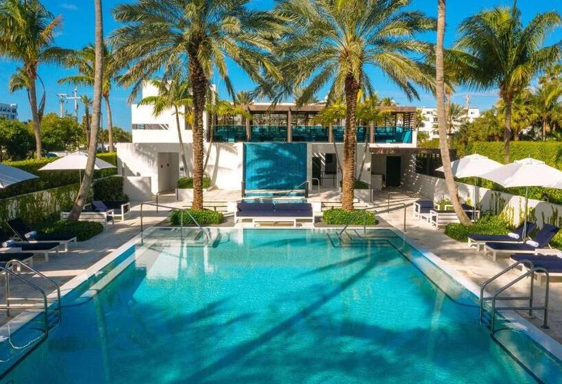 Отель Tideline Palm Beach Ocean Resort And Spa