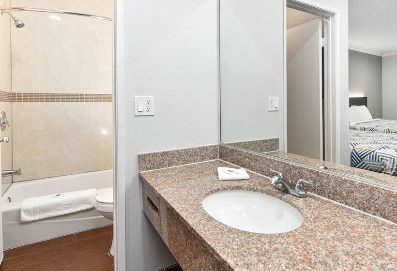 Motel 6anaheim, Ca  Convention Center