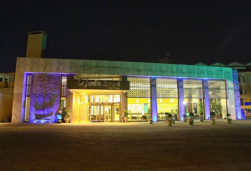 استراحتگاه Queen S Park Le Jardin