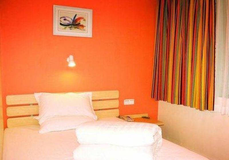 בית מלון כפרי 7 Days Inn Jilin Jiefang Road Business Center Branch
