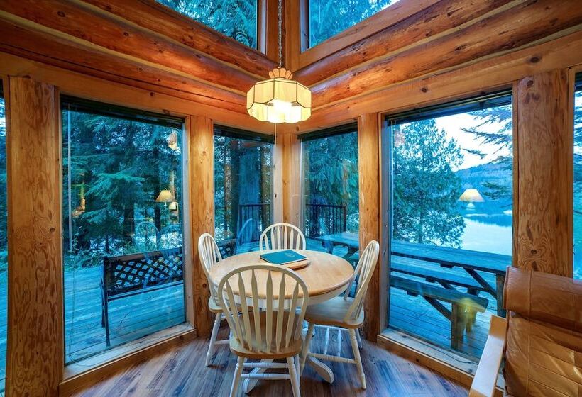 97mf   Lakeside   Dock   Bbq   Pets Ok   Sleeps 6