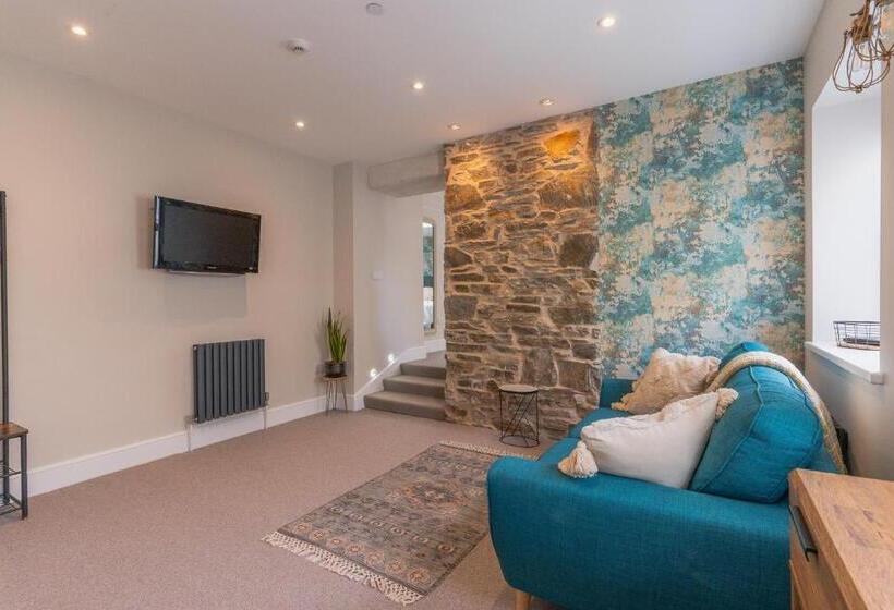 مبيت وإفطار Carrick Rooms
