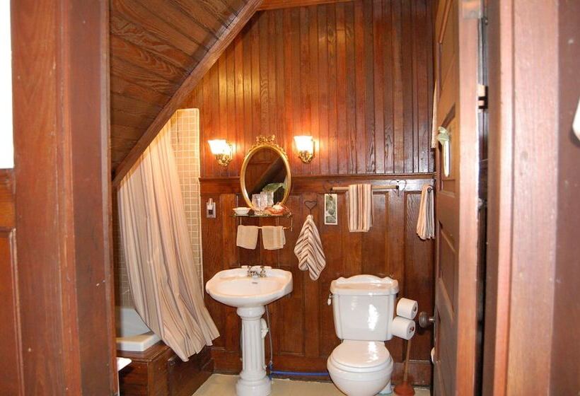 Bed and Breakfast Mountain Laurel Inn