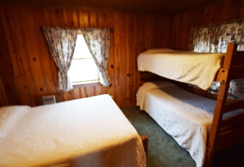 Отель Graves Mountain Farm & Lodges