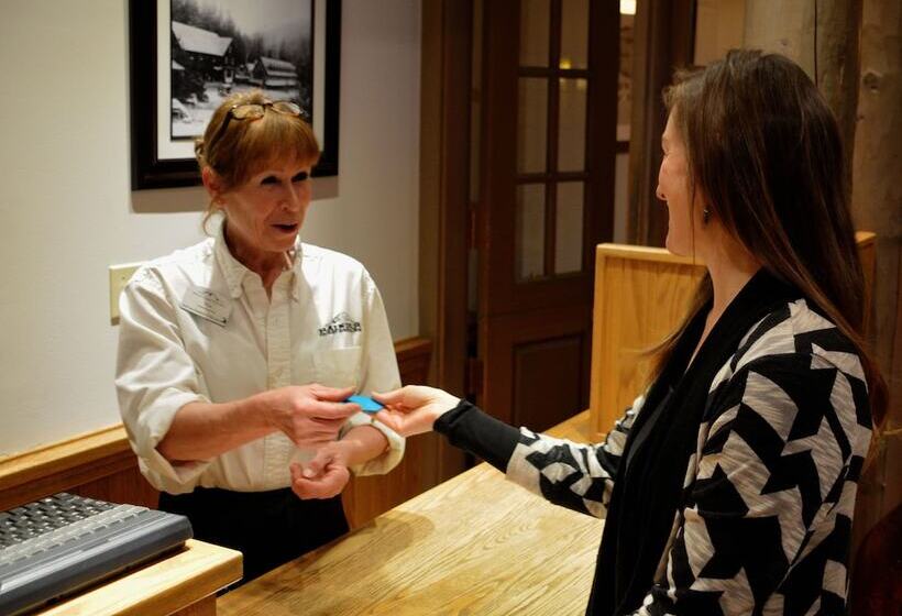 فندق National Park Inn