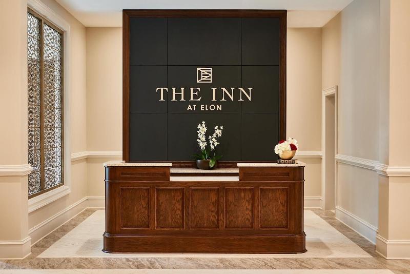 ホテル The Inn At Elon