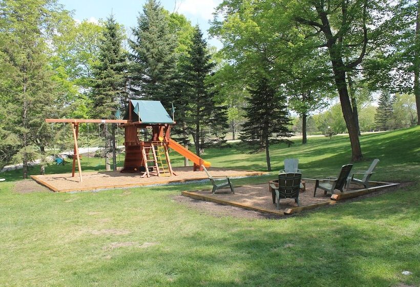 Отель Viking Bay Resort And Lodge