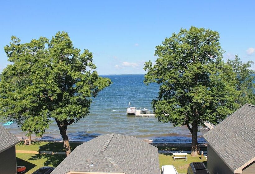 Отель Viking Bay Resort And Lodge