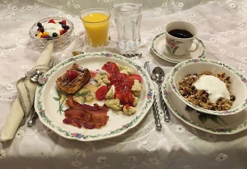 The Ebenezer House Bed & Breakfast