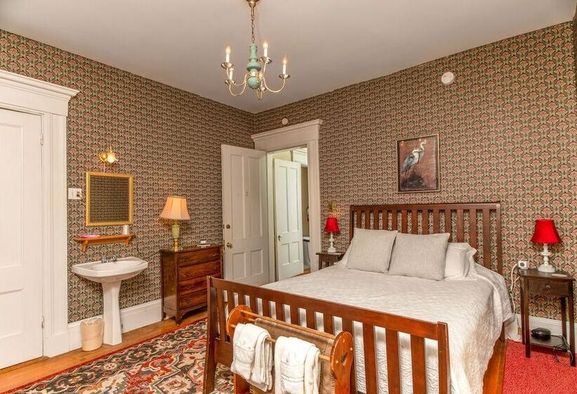 The Jeremiah Mason House B & B