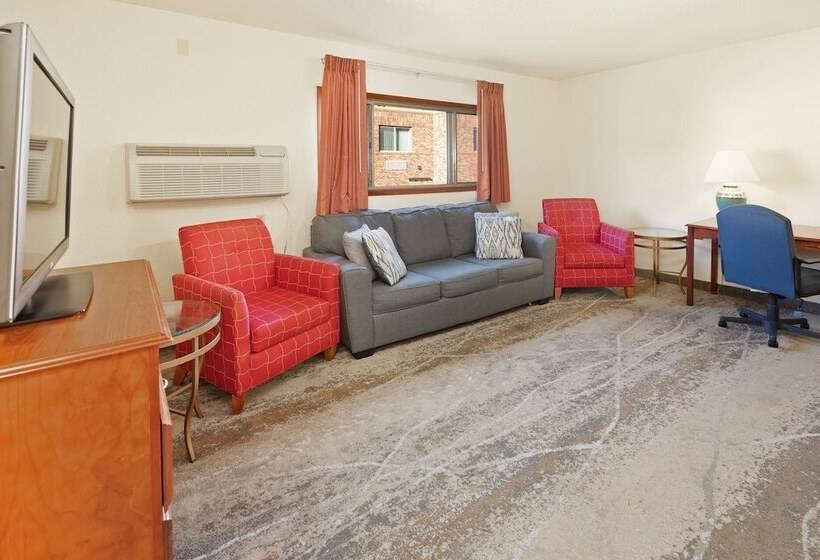 هتل Black Hills Luxury Suites
