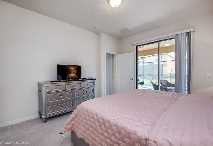 Misty Oak Circle Villa  Solterra