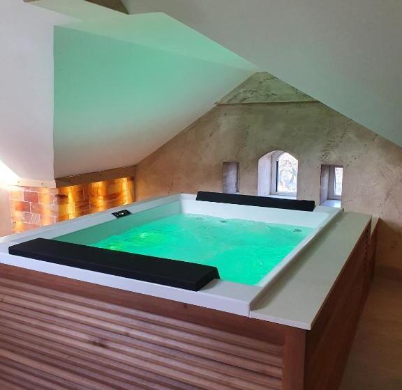 تختخواب و صبحانه Vila Emilia