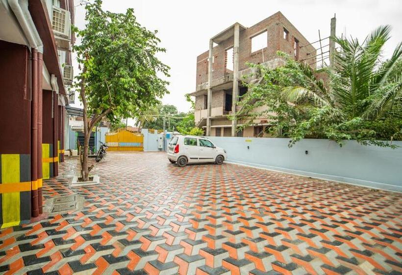 호텔 Akash Residency