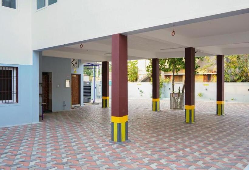 호텔 Akash Residency