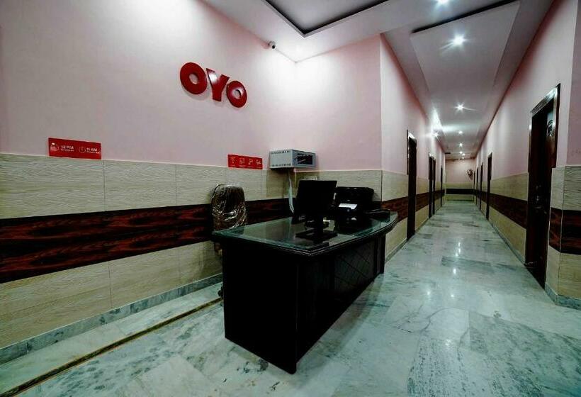 فندق Capital O 49341 Sankalp