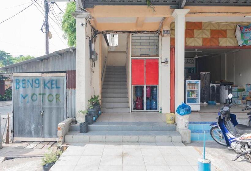 هتل Reddoorz Near Pasar Klandasan Balikpapan