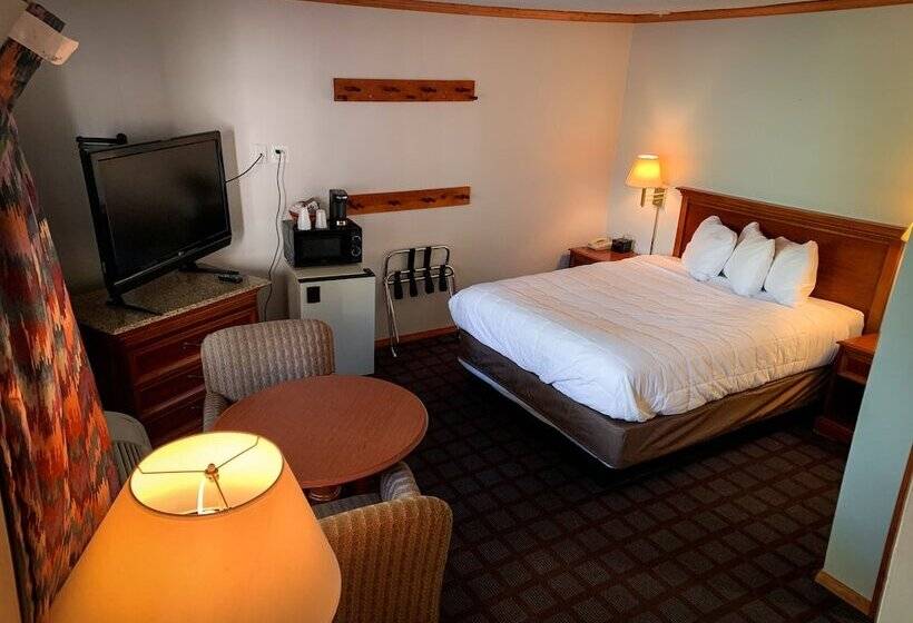 汽车旅馆  Ventura Grand Inn