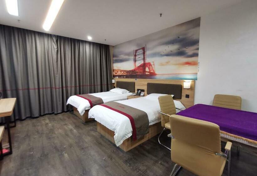 Thank Inn Chain Hotel Anhui Fuyang Funan County Yunhe East Road Store