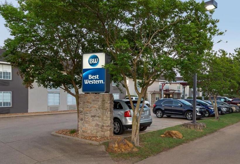 בית מלון כפרי Best Western Natchitoches Inn