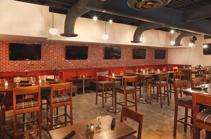 هتل Four Points By Sheraton Cleveland Airport