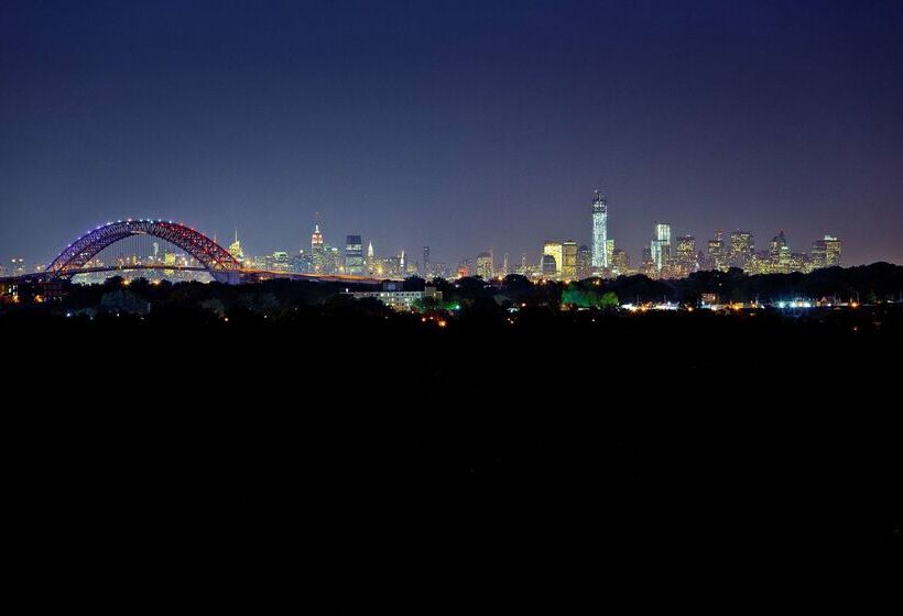 هتل Hilton Garden Inn New York / Staten Island