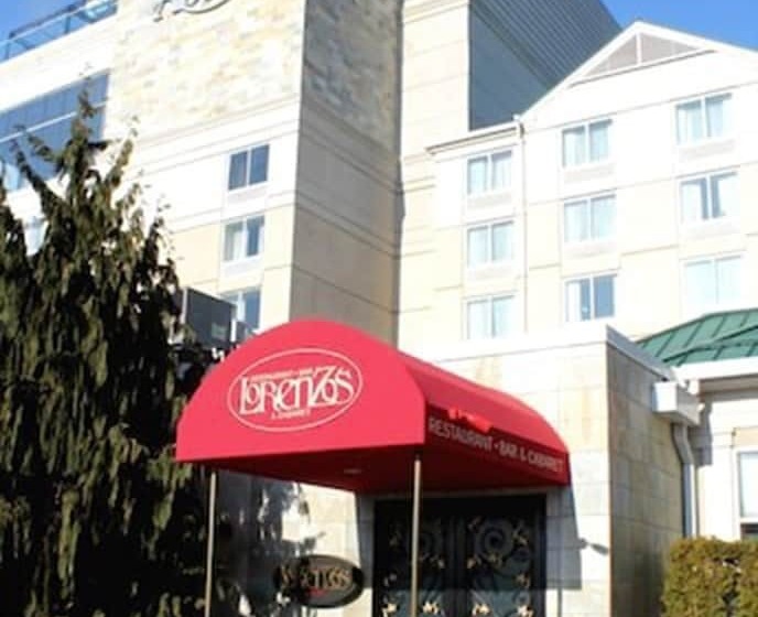 هتل Hilton Garden Inn New York / Staten Island