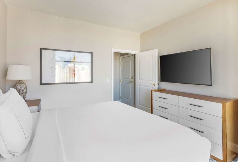 هتل Hilton Grand Vacations Club On The Las Vegas Strip