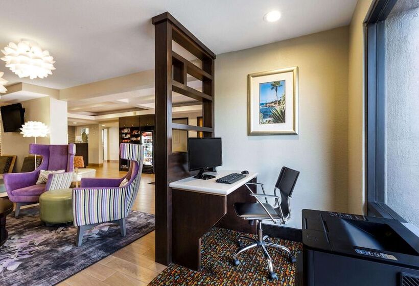 هتل La Quinta By Wyndham San Diego Mission Bay