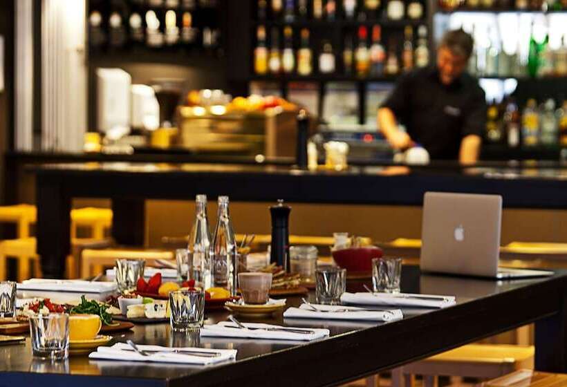 ホテル Mantra On Little Bourke