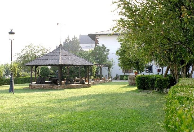 هتل Monumento Pazo Do Castro